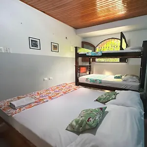 Tia Chela Guest house